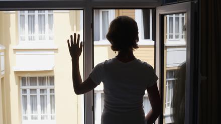 Schutz suchen. Das Angebot richtet sich an queere Menschen, die von Gewalt bedroht sind oder Gewalt erlebt haben.