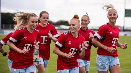 In der kommenden Saison soll es beim 1. FC Köln mehr zu lachen geben.
