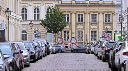 Anwohnerparkausweise für die Potsdamer Innenstadt sollen teurer werden.