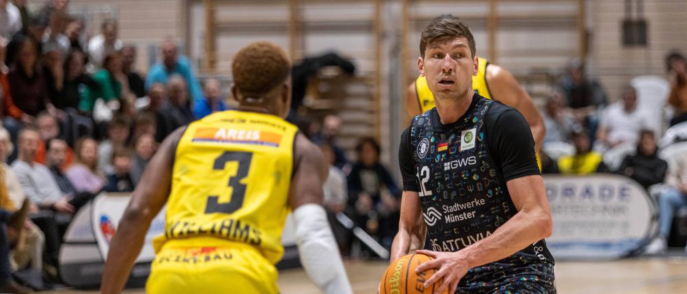 Andreas Seiferth (re.) spielte letzte Saison noch in Münster.