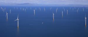 Ein Offshore-Windpark an der Küste von Blackpool.