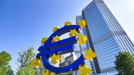 Die Europäische Zentralbank (EZB) senkt erneut die Zinsen im Euroraum.