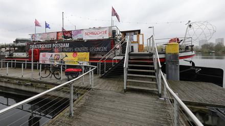 Das Theaterschiff wird seit 1992 bespielt.