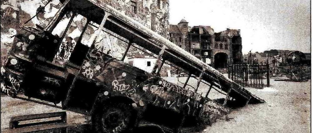 ALLES FLlESST: Das Tacheles existiere nicht mehr, hatte Ping Kwan in Hongkong gehört. Das stimmte nicht, die Atmosphäre aber, fand er später, hatte sich geändert.               Foto:  D +  Q 