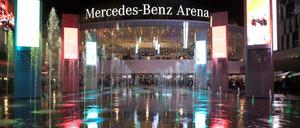 Glanz auch bei Nacht. Die Mercedes Benz Arena.
