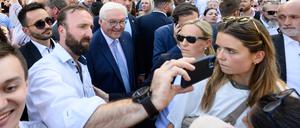 Selfies mit dem Bundespräsidenten sind begehrt.