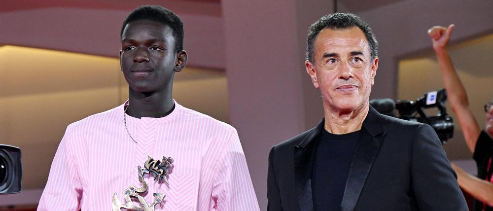 Regisseur Matteo Garrone und sein Hauptdarsteller Seydou Sarr werden beide für das Geflüchtetendrama „Io Capitano“ ausgezeichnet.
