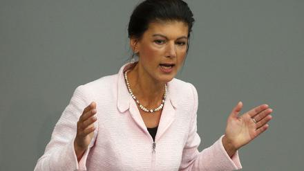 Sahra Wagenknecht sagt: „Viele fühlen sich von keiner Partei mehr vertreten und wählen aus Verzweiflung AfD. Ich fände es gut, wenn diese Menschen wieder eine seriöse Adresse hätten.“