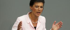 Sahra Wagenknecht sagt: „Viele fühlen sich von keiner Partei mehr vertreten und wählen aus Verzweiflung AfD. Ich fände es gut, wenn diese Menschen wieder eine seriöse Adresse hätten.“