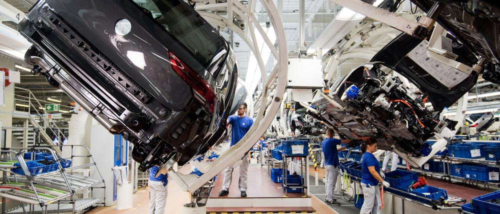 In Schieflage: Die deutsche Autoindustrie steht vor tiefgreifenden Veränderungen – auf die sie oft unzureichend vorbereitet ist.