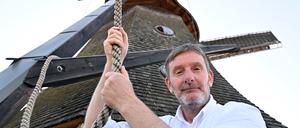 Torsten Rüdinger, Vorstand und Museumsleiter der Historischen Mühle von Sanssouci, fürchtet, die geplanten Bauarbeiten könnten Besucher abschrecken.