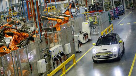 2030 sollen alle neuen Minis mit E-Antrieb fahren.