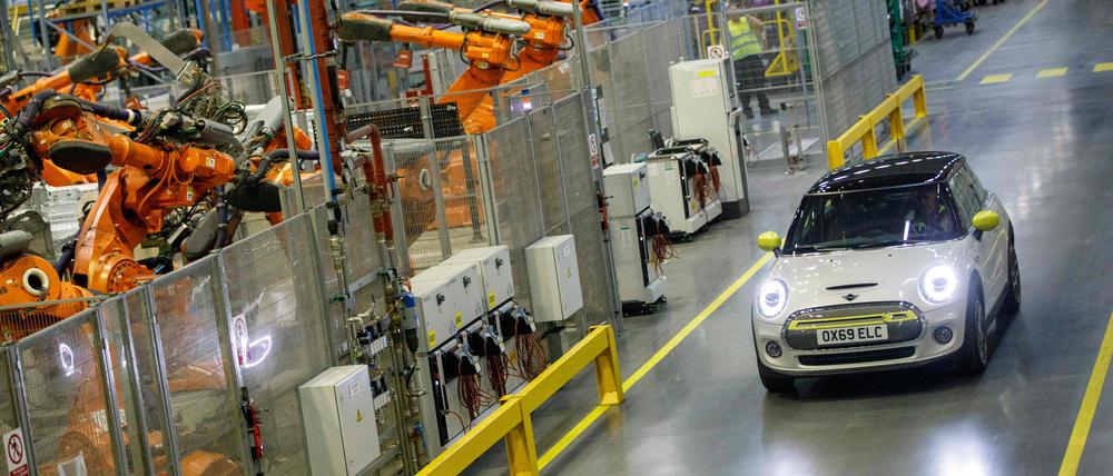 2030 sollen alle neuen Minis mit E-Antrieb fahren.