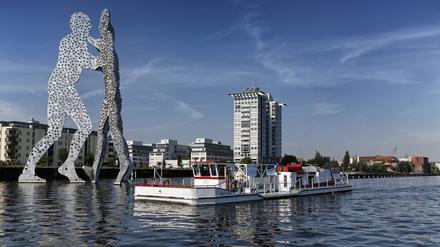 Der „Molecule Man“ in der Spree.