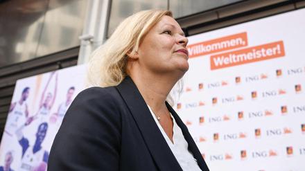 Bundesinnenministerin Nancy Faeser (SPD) begrüßte die deutschen Basketballer in Frankfurt am Main.