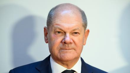 Noch am Wochenende beim G20-Gipfel in Indien hatte sich Kanzler Olaf Scholz (SPD) mit Augenklappe gezeigt. 