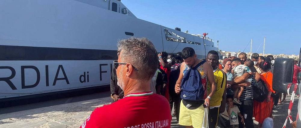 Migranten erreichen Lampedusa (Archivfoto).