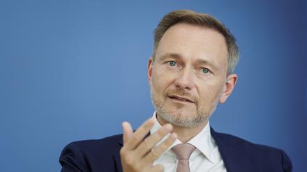 Bundesfinanzminister Christian Lindner (FDP) ist mit dem Entwurf eines wichtigen EU-Klimaschutzgesetzes unzufrieden. 