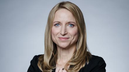 Portrait Daniela Kluckert, Parlamentarische Staatssekretärin im Bundesministerium für für Digitales und Verkehr