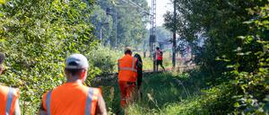 Nach einem mutmaßlichen Brandanschlag mussten Bahnreisende mit Einschränkungen auf der Bahnstrecke zwischen Hamburg und Berlin rechnen.