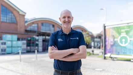 Helmut Schramm, Leiter des BMW-Motorradwerks in Spandau (Am Juliusturm 14-38).