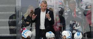 Trainer Serge Aubin geht in seine fünfte Saison mit den Eisbären.