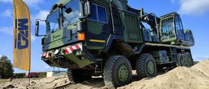 Ein Spezialfahrzeug des Herstellers Rheinmetall MAN bei der Leistungsschau „FIREmobil“ im brandenburgischen Welzow. 