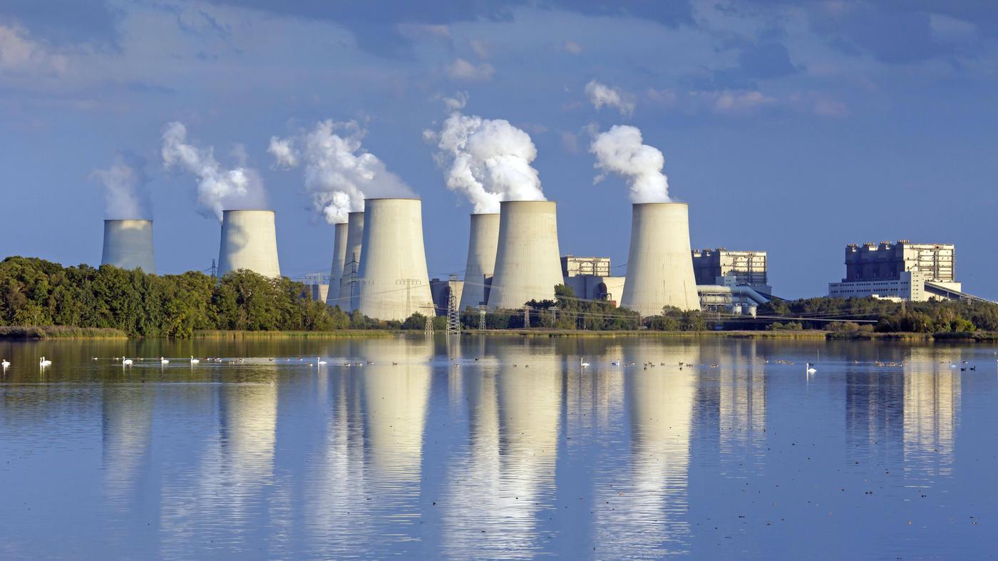 -Zukunftsperspektiven-und-Arbeitspl-tze-werden-nicht-gef-hrdet-Land-Brandenburg-und-LEAG-unterzeichnen-Vertrag-zum-Umgang-mit-den-Braunkohle-Denkm-lern-in-der-Lausitz