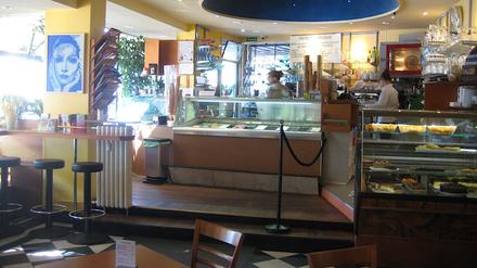 Eisdiele „Eisgrün“ am Kurfürstendamm in Berlin-Halensee.