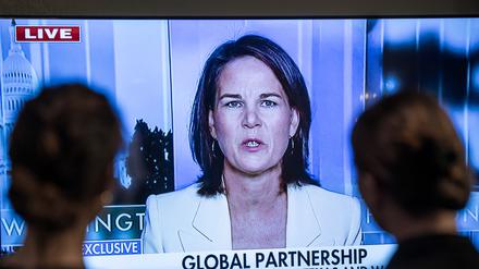 Außenministerin Annalena Baerbock (Grüne) gab dem konservativen Sender „Fox News“ ein Interview unter anderem zur Ukraine.