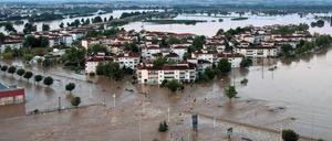 Überflutete Randbezirke der Stadt Larissa, wo der Fluss Pineios über die Ufer trat.
