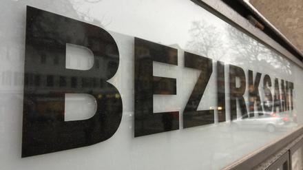 Erst soll bei den Schulstationen gekürzt werden, dann doch nicht oder nur weniger: Es tobt die Haushaltsdebatte in Steglitz-Zehlendorf.