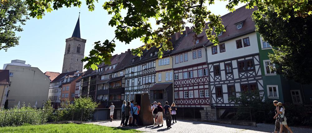Moderne Architektur steht über dem 2007 entdeckten mittelalterlichen Ritualbad (Mikwe) an der Erfurter Krämerbrücke.