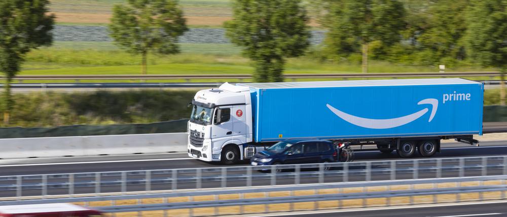 Amazon-Lkw: Amazon scheint sich zunehmend als Preis-Leistungs-Führer zu positionieren.