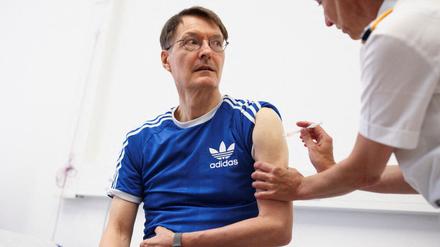 Karl Lauterbach ließ sich am 18.9. erneut impfen.