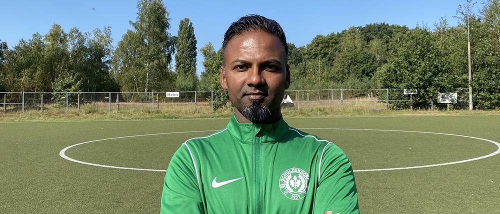 Trainer der Schulzendorfer Junioren Niranjan Raveendran. (Foto: Büşra Delikaya)
