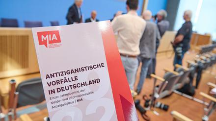 Die Melde- und Informationsstelle Antiziganismus hatte eigentlich viel Zuspruch aus der Bundespolitik bekommen. Ob sie 2025 weiterhin arbeiten kann, steht auf der Kippe.