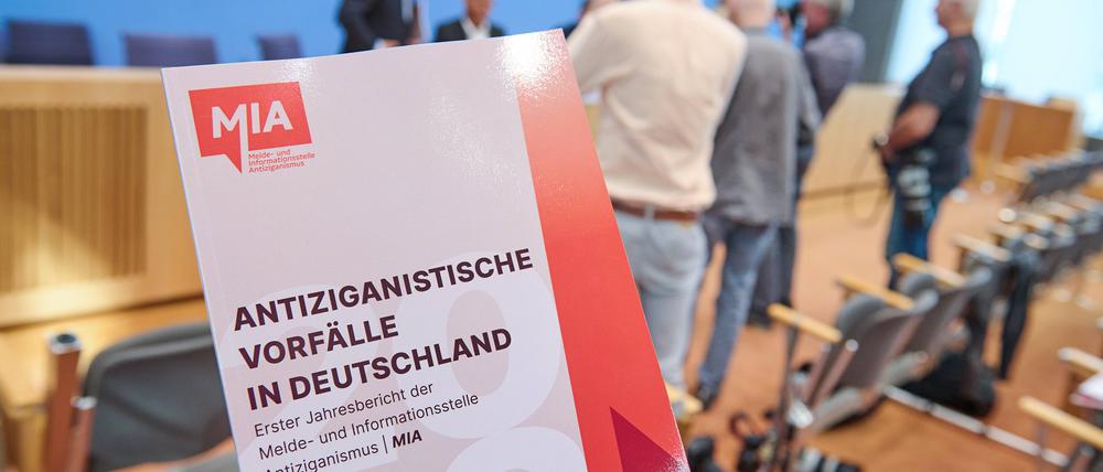 Die Melde- und Informationsstelle Antiziganismus hatte eigentlich viel Zuspruch aus der Bundespolitik bekommen. Ob sie 2025 weiterhin arbeiten kann, steht auf der Kippe.