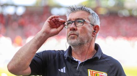 Der Blick nach oben: Urs Fischer und der 1. FC Union stehen vor dem ersten Champions-League-Spiel der Vereinsgeschichte.