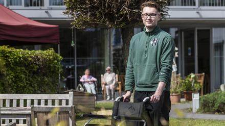 Ob im Pflegeheim oder der Schule. Viele Einrichtungen profitieren von jungen Menschen, die sich freiwillig engagieren.