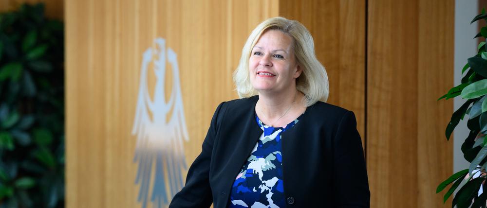 Nancy Faeser will im Innenausschuss des Bundestages am Mittwoch Fragen zumFall Schönbohm beantworten.