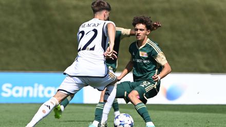 Julien Friedrich (re.) brachte Union in Führung.