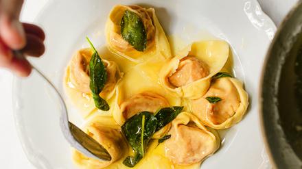 Cappellacci mit Kürbis aus Rachel Roddys „Pasta von Alfabeto bis Ziti“, Kunstmann Verlag.
