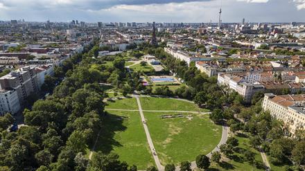 Luftaufnahme vom Görlitzer Park in Berlin.