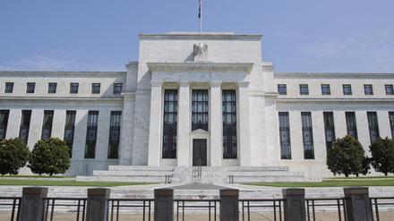 Der Hauptsitz der US-Notenbank Federal Reserve (Fed). Die US-Notenbank Federal Reserve (Fed) wird am Mittwoch ihre Entscheidung zum weiteren Kurs der Geldpolitik bekanntgeben. 