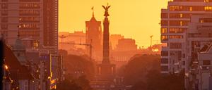 Die aufgehende Sonne über Berlin am 16. September 2023. / 160923