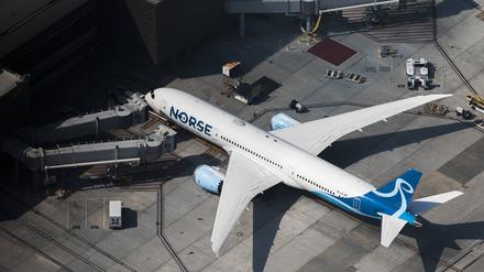 Maschine von Norse Atlantic Airways am Flughafen Los Angeles.