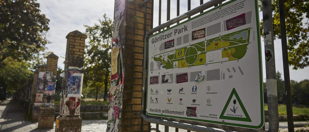 Blick auf die Mauer des Görlitzer Parks. Nach dem Willen von Berlins Innensenatorin Spranger soll die bestehende Mauer um den Görlitzer Park in Kreuzberg komplett abgerissen werden, um die Sicherheit zu erhöhen.