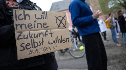 Unter dem Hashtag #Altgenug haben sich Jugendliche für eine Absenkung des Wahlalters auf 16 Jahre eingesetzt.