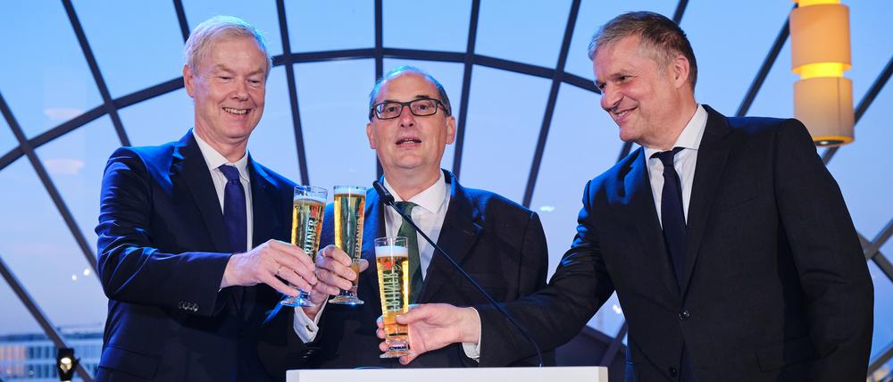 Prost. Im November laden die Spitzenvertreter der Unternehmen zum jährlichen „Bierabend“ ins KaDeWe in der City-West.